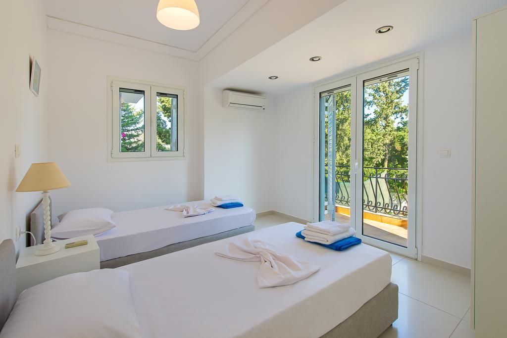 Villa Giovanni Faliraki Luaran gambar
